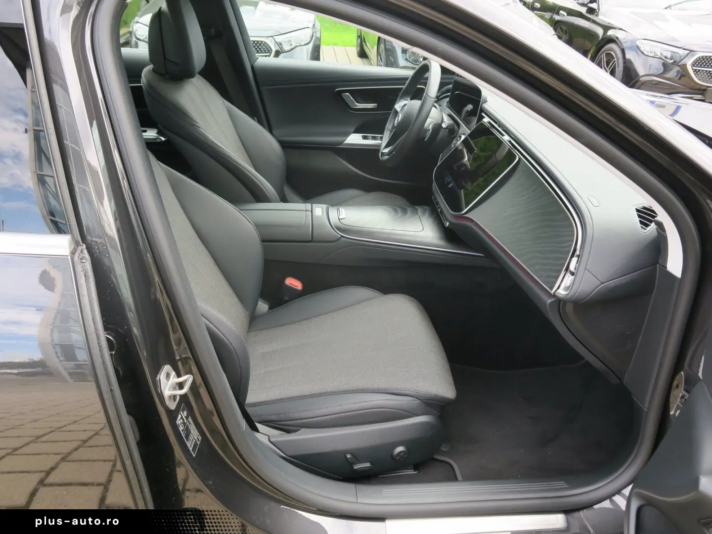 MERCEDES-BENZ E 200 Avantgarde Advanced 19 Zoll Winter-Paket