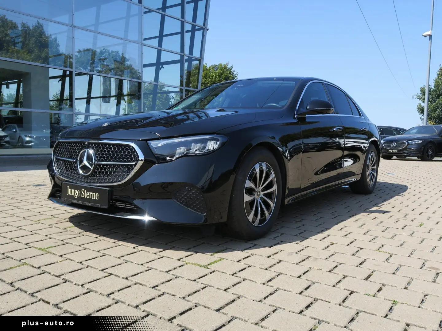 MERCEDES-BENZ E 220 d Avantgarde Advanced Winter-Paket