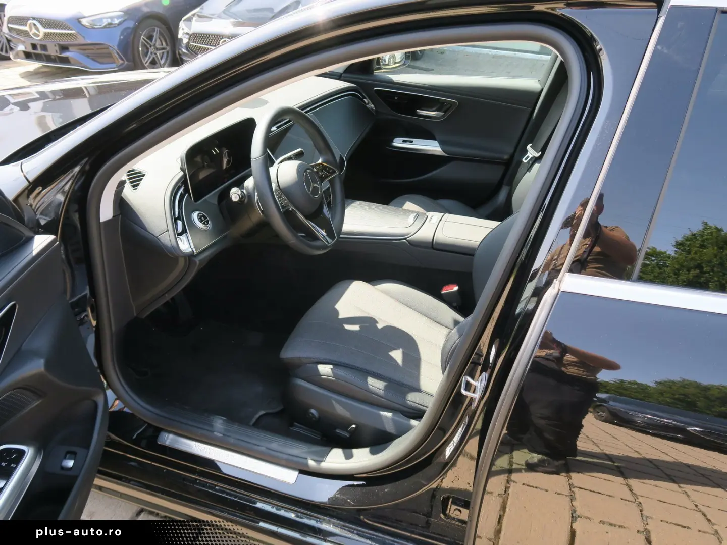 MERCEDES-BENZ E 220 d Avantgarde Advanced Winter-Paket