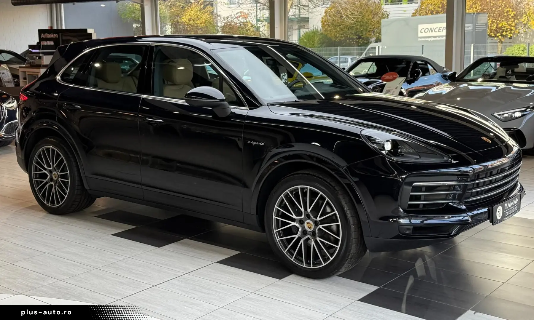 PORSCHE Cayenne E-Hybrid Panorama Head-Up Luftf 360