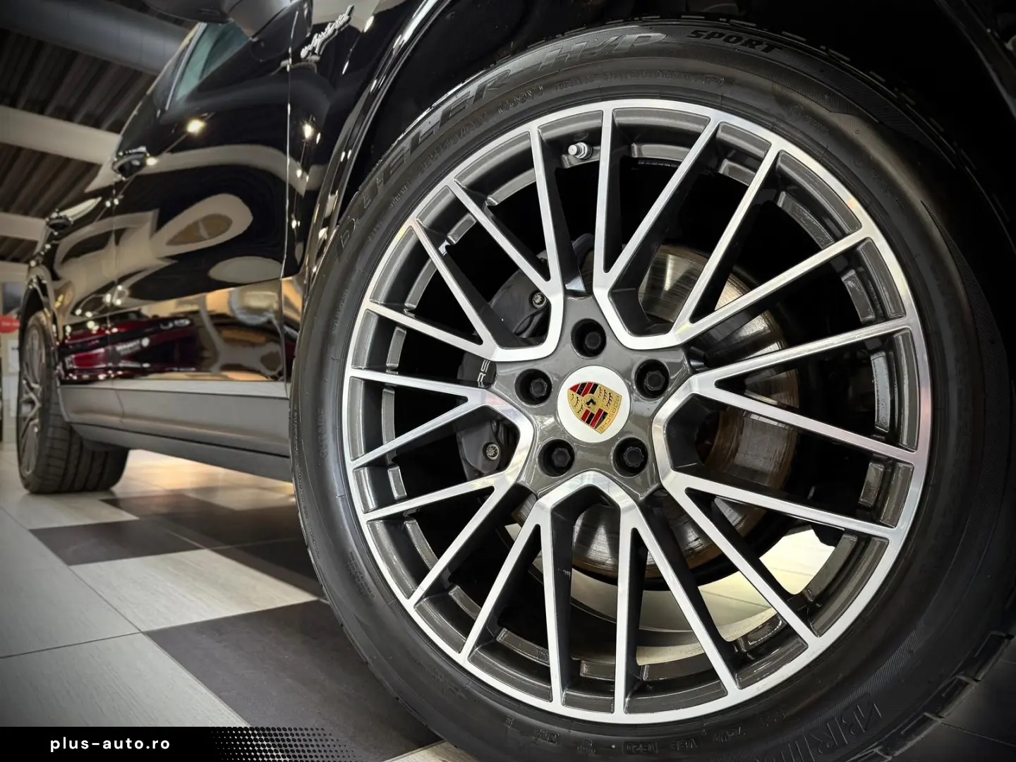 PORSCHE Cayenne E-Hybrid Panorama Head-Up Luftf 360