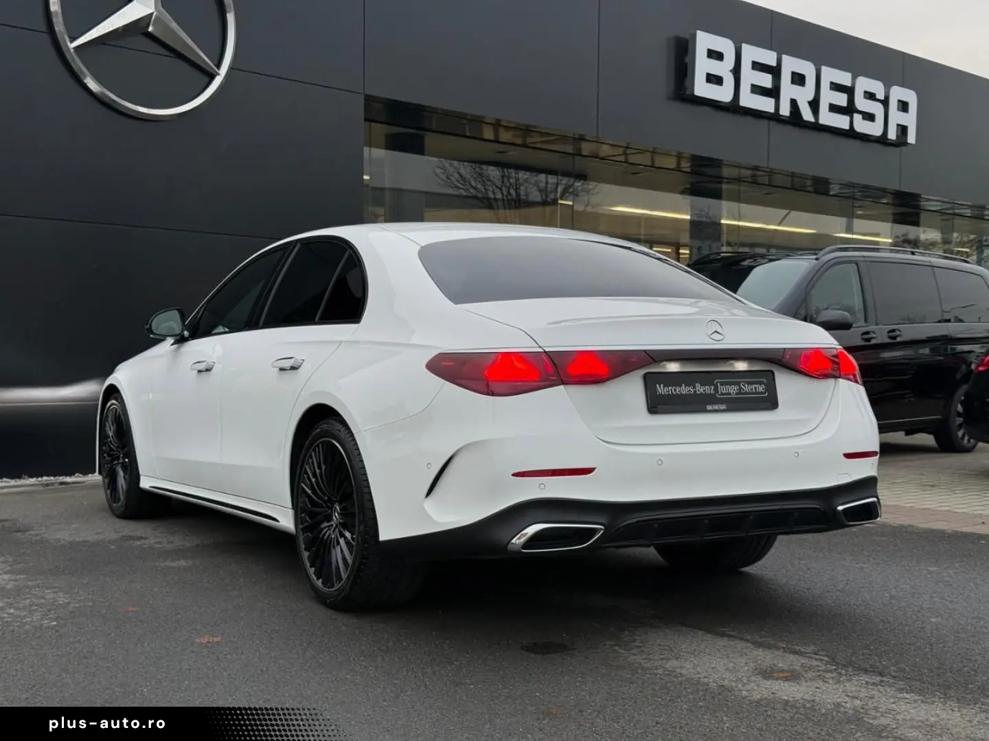 MERCEDES-BENZ E 200 AMG Night 20 Zoll Distronic Winter-P.