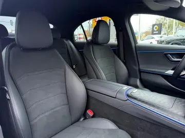 MERCEDES-BENZ E 200 AMG Night 20 Zoll Distronic Winter-P.