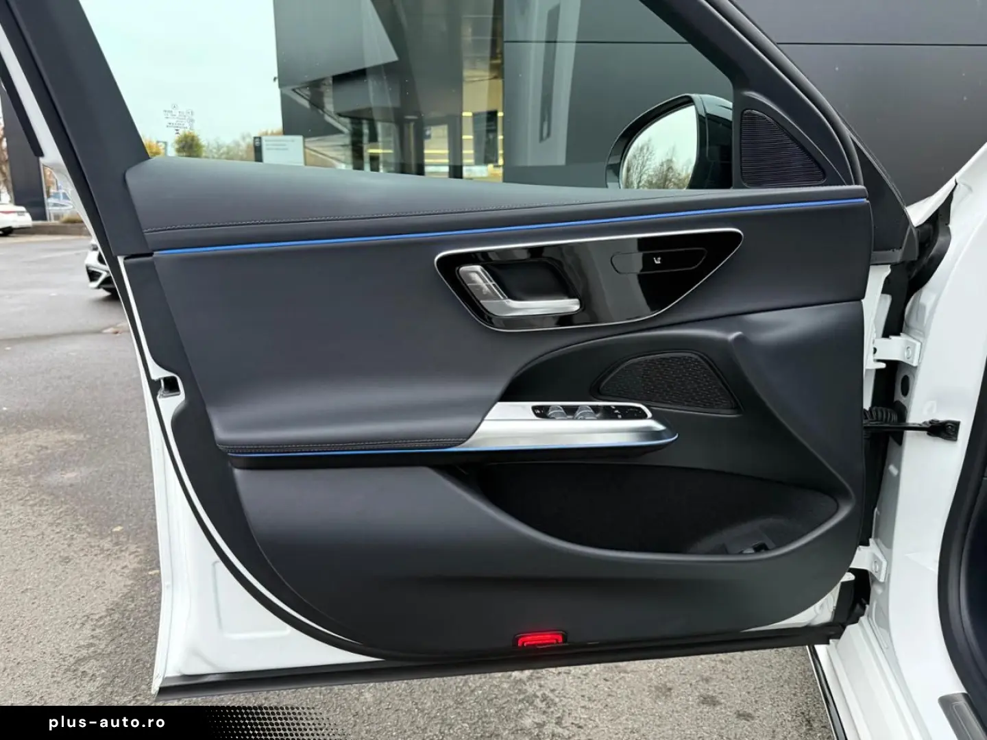 MERCEDES-BENZ E 200 AMG Night 20 Zoll Distronic Winter-P.