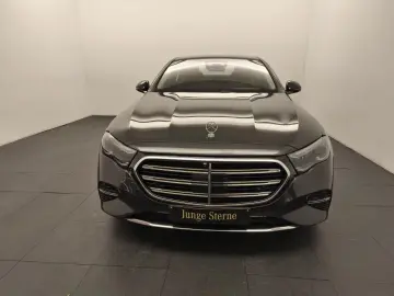 MERCEDES-BENZ E 200 4M Exclusive Superscreen Airmati&hellip;