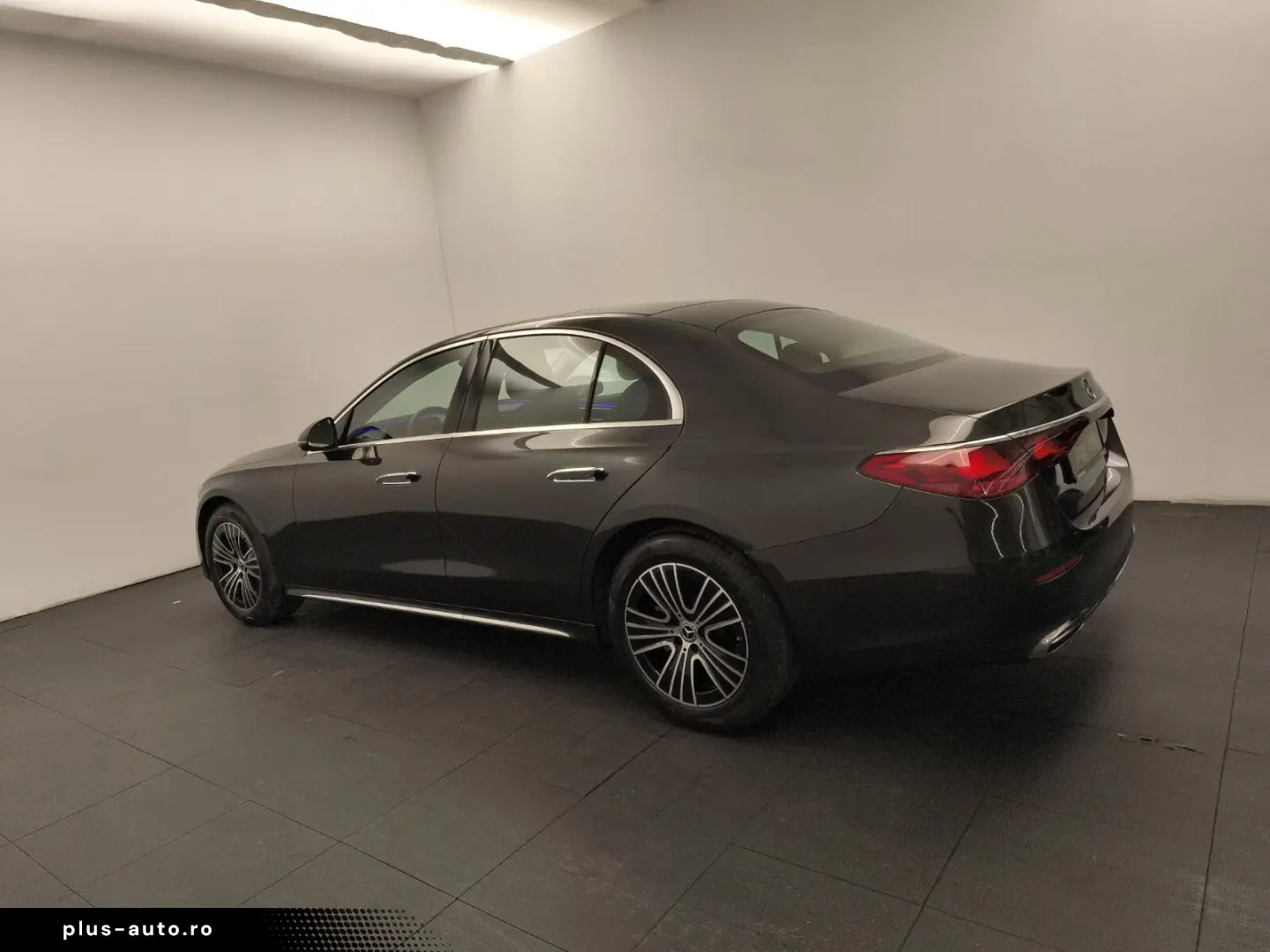 MERCEDES-BENZ E 200 4M Exclusive Superscreen Airmati&hellip;