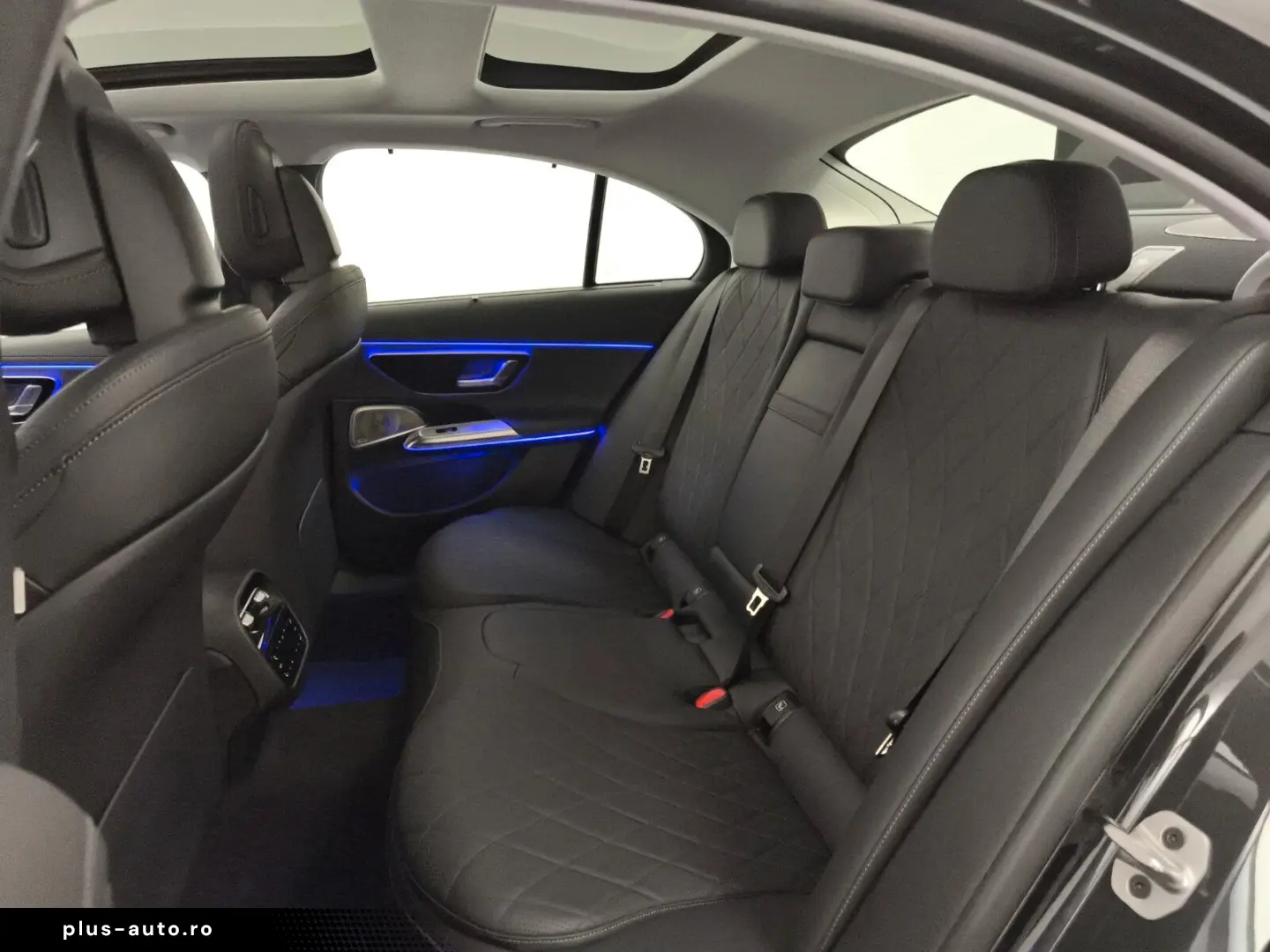 MERCEDES-BENZ E 200 4M Exclusive Superscreen Airmati&hellip;