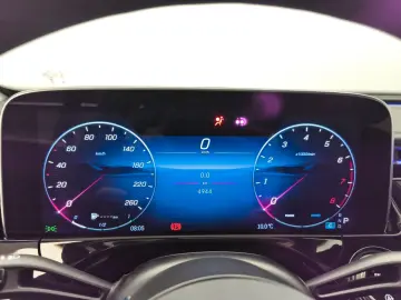 MERCEDES-BENZ E 200 4M Exclusive Superscreen Airmati&hellip;