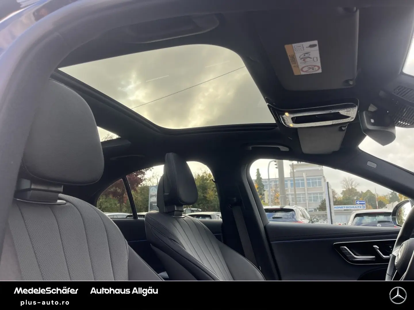 MERCEDES-BENZ E 450 4M Avantgarde Pano LEDER Sitzklima 360