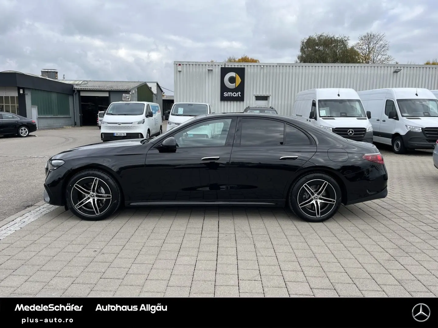 MERCEDES-BENZ E 300 e AMG Night 19  Pano Distronic K&hellip;