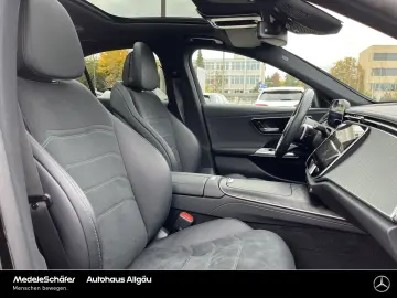 MERCEDES-BENZ E 300 e AMG Night 19  Pano Distronic K&hellip;