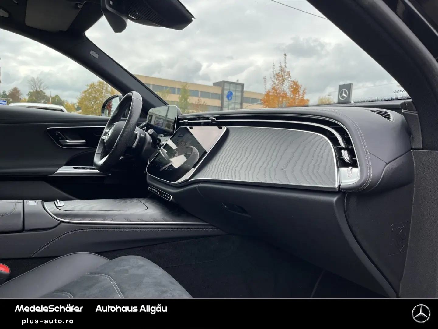 MERCEDES-BENZ E 300 e AMG Night 19  Pano Distronic K&hellip;