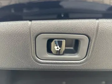 MERCEDES-BENZ E 300 e Avantgarde Kamera Totwinkel Am&hellip;