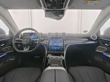 MERCEDES-BENZ CLE 300e Coupe AMG AHK PANO 360C DIGIT&hellip;