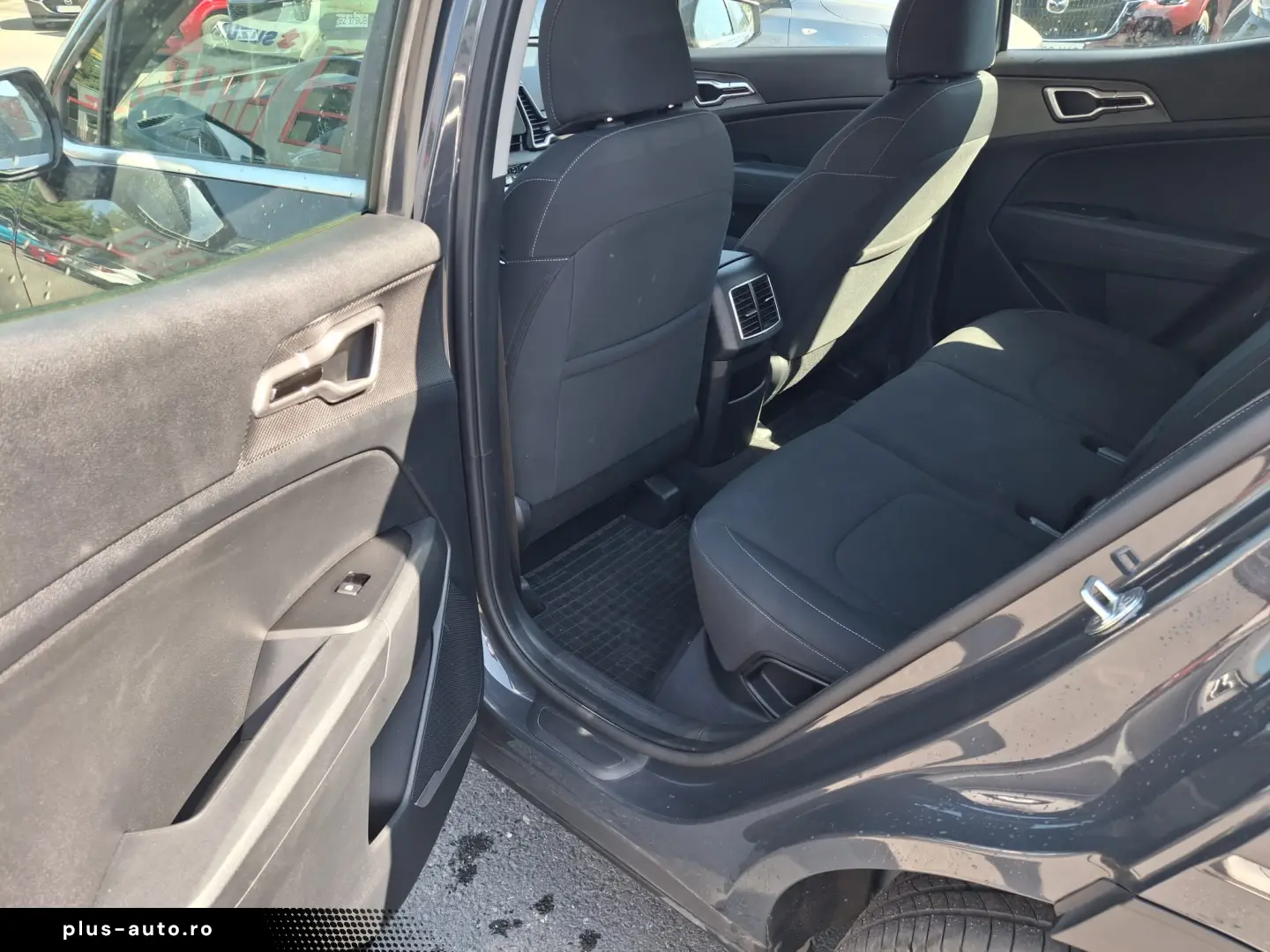 Kia Sportage 1.6 T-GDI 6MT 4x2 Urban