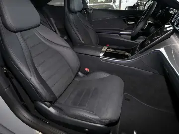 MERCEDES-BENZ CLE 300 e AMG MBUX 360  DIG-LED AHK Pa&hellip;