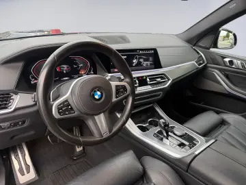 BMW X5 xDrive 40d M Sport Laser AHK H K Pano HUD RFK