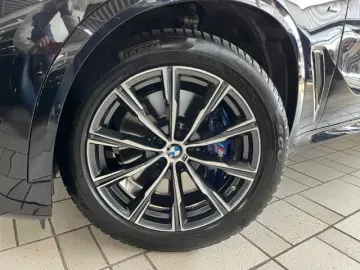 BMW X5 xDrive 40d A M Sport HUD ACC Laser ParkAss St