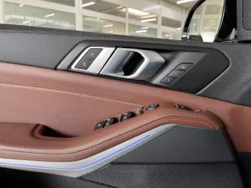 BMW X5 xDrive 40d A M Sport HUD ACC Laser ParkAss St