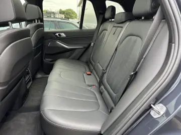 BMW X5 xDrive40d M-Sport NAV LASER AHK PANO HEAD-UP