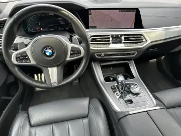 BMW X5 xDrive40d M-Sport NAV LASER AHK PANO HEAD-UP