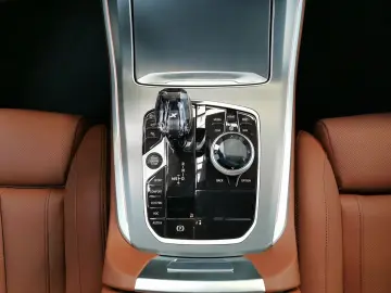 BMW X5 xDrive40d M Sport AHK Pano Standhzg. HarmanKa