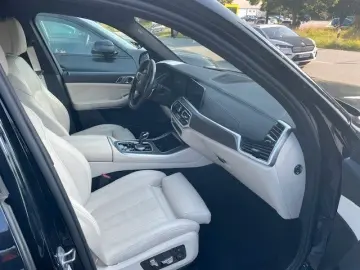 BMW X5 xDrive 40 d M Sport HUD Laser DAB Pano G05