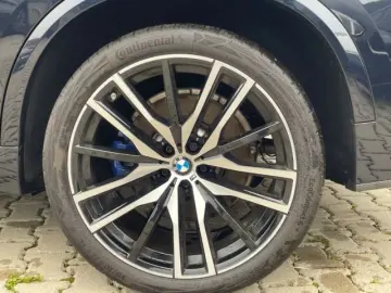 BMW X5 xDrive 40d A M Sport Pan.SD AHK Wifi Hifi HUD