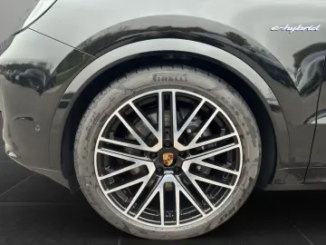 PORSCHE Cayenne E-Hybrid SoftClose Bose 18Way PassDisplay