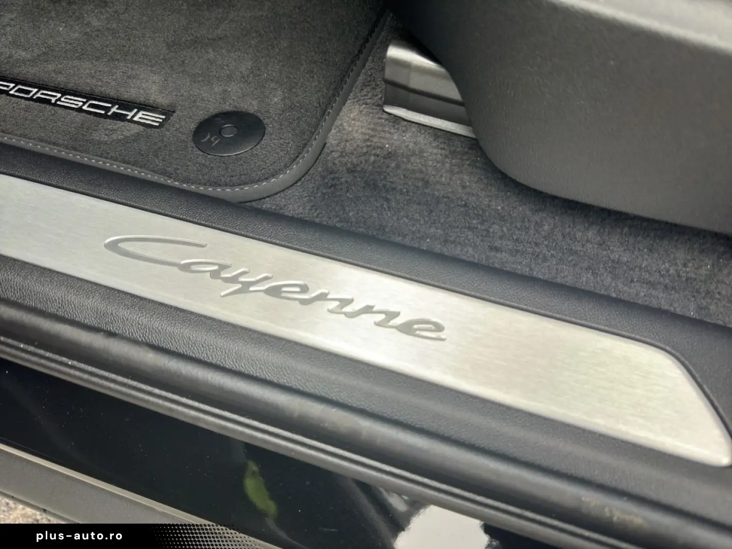 PORSCHE Cayenne E-Hybrid SoftClose Bose 18Way PassDisplay