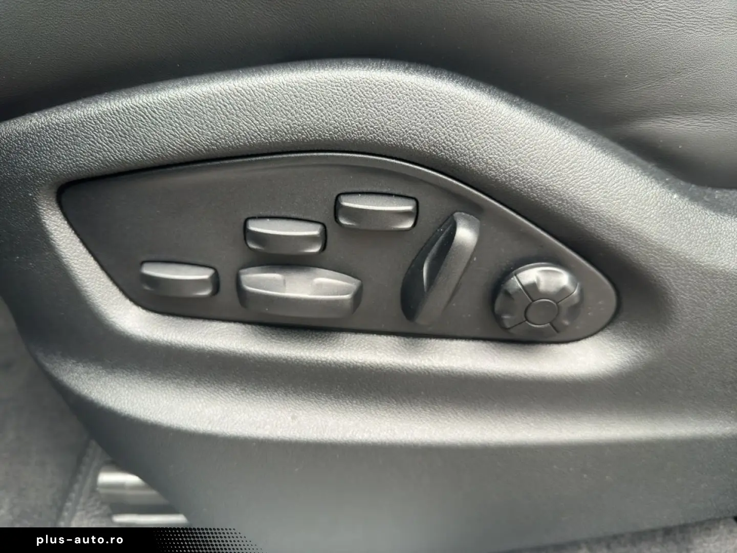 PORSCHE Cayenne E-Hybrid SoftClose Bose 18Way PassDisplay