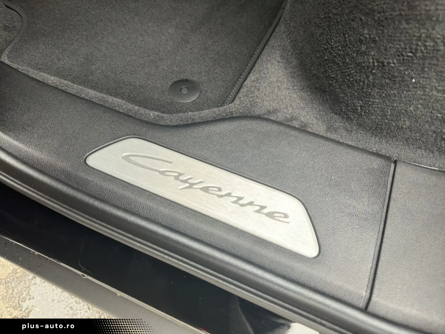 PORSCHE Cayenne E-Hybrid SoftClose Bose 18Way PassDisplay