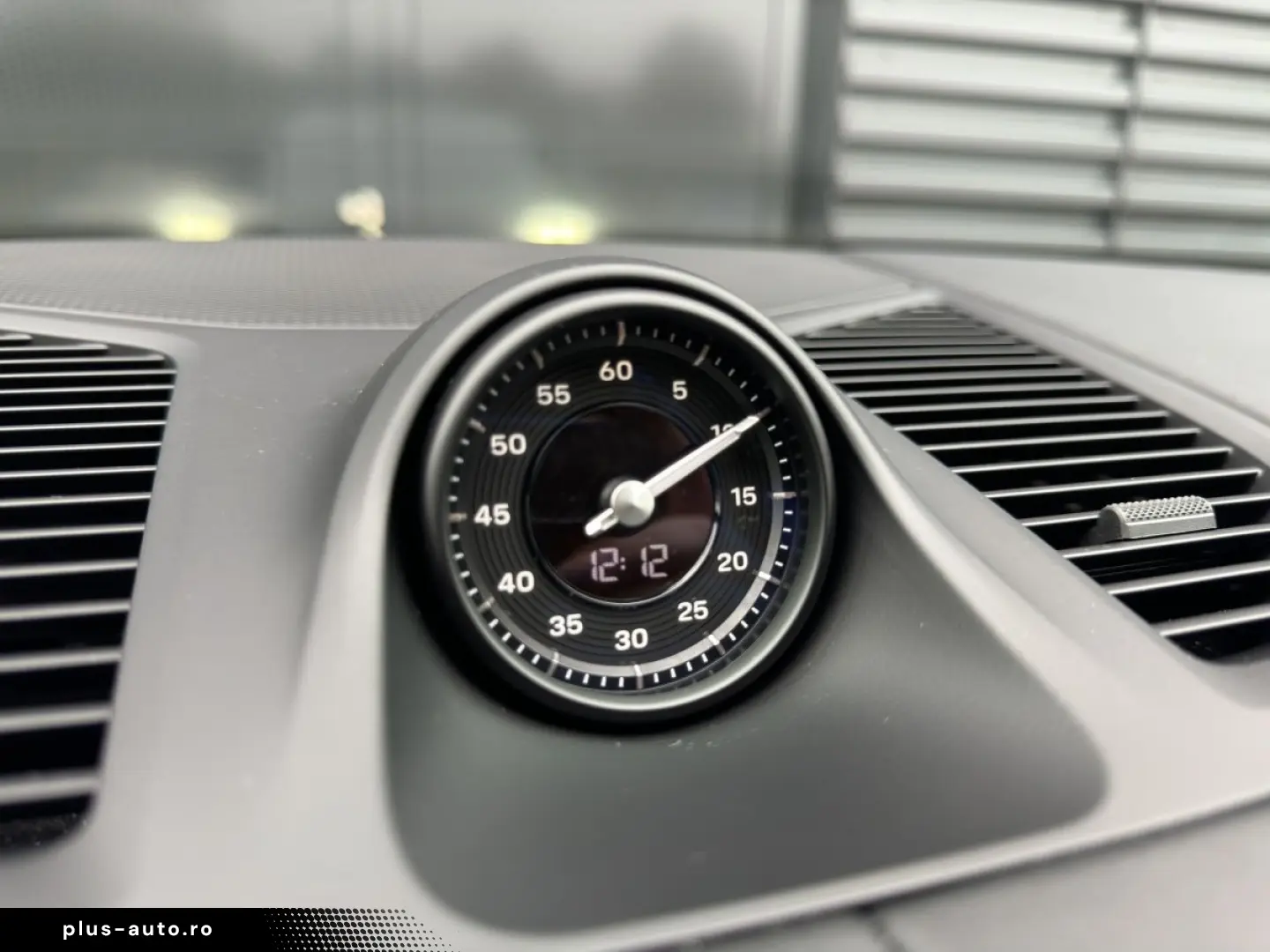 PORSCHE Cayenne E-Hybrid SoftClose Bose 18Way PassDisplay