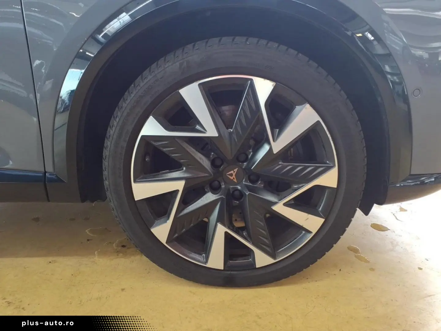 CUPRA Formentor VZ 2.0 TSI DSG 4Drive PANO AHK 5JGAR