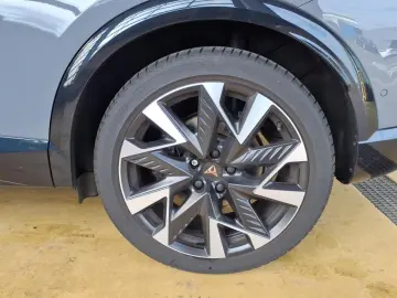 CUPRA Formentor VZ 2.0 TSI DSG 4Drive PANO AHK 5JGAR