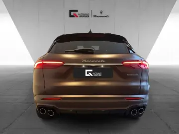 MASERATI Grecale GT Bronzo Opaco - Panorama - 300 PS