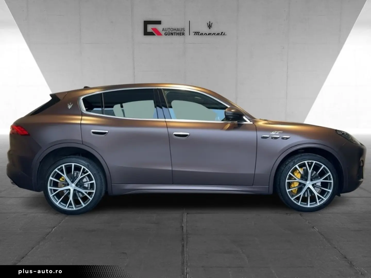 MASERATI Grecale GT Bronzo Opaco - Panorama - 300 PS