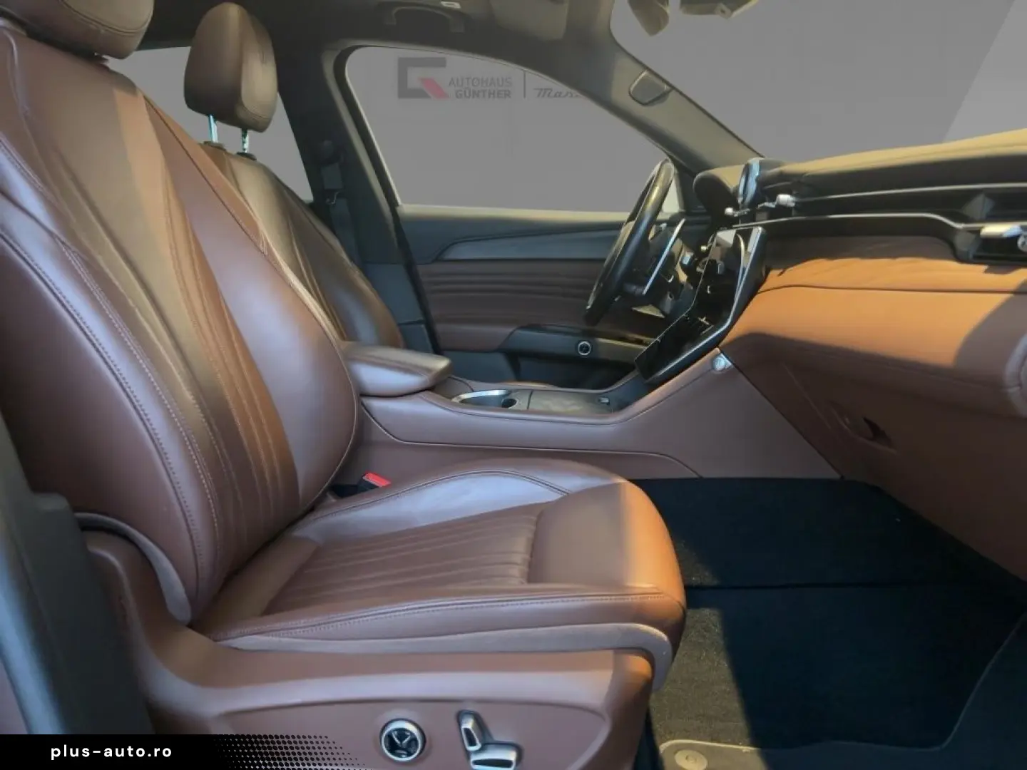 MASERATI Grecale GT Bronzo Opaco - Panorama - 300 PS