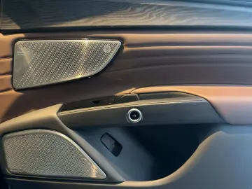 MASERATI Grecale GT Bronzo Opaco - Panorama - 300 PS