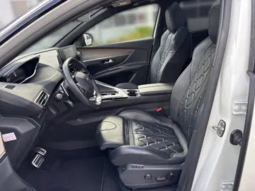 PEUGEOT 5008 GT BHDi 130 EAT8  Kamera LED Pano-Dach Navi