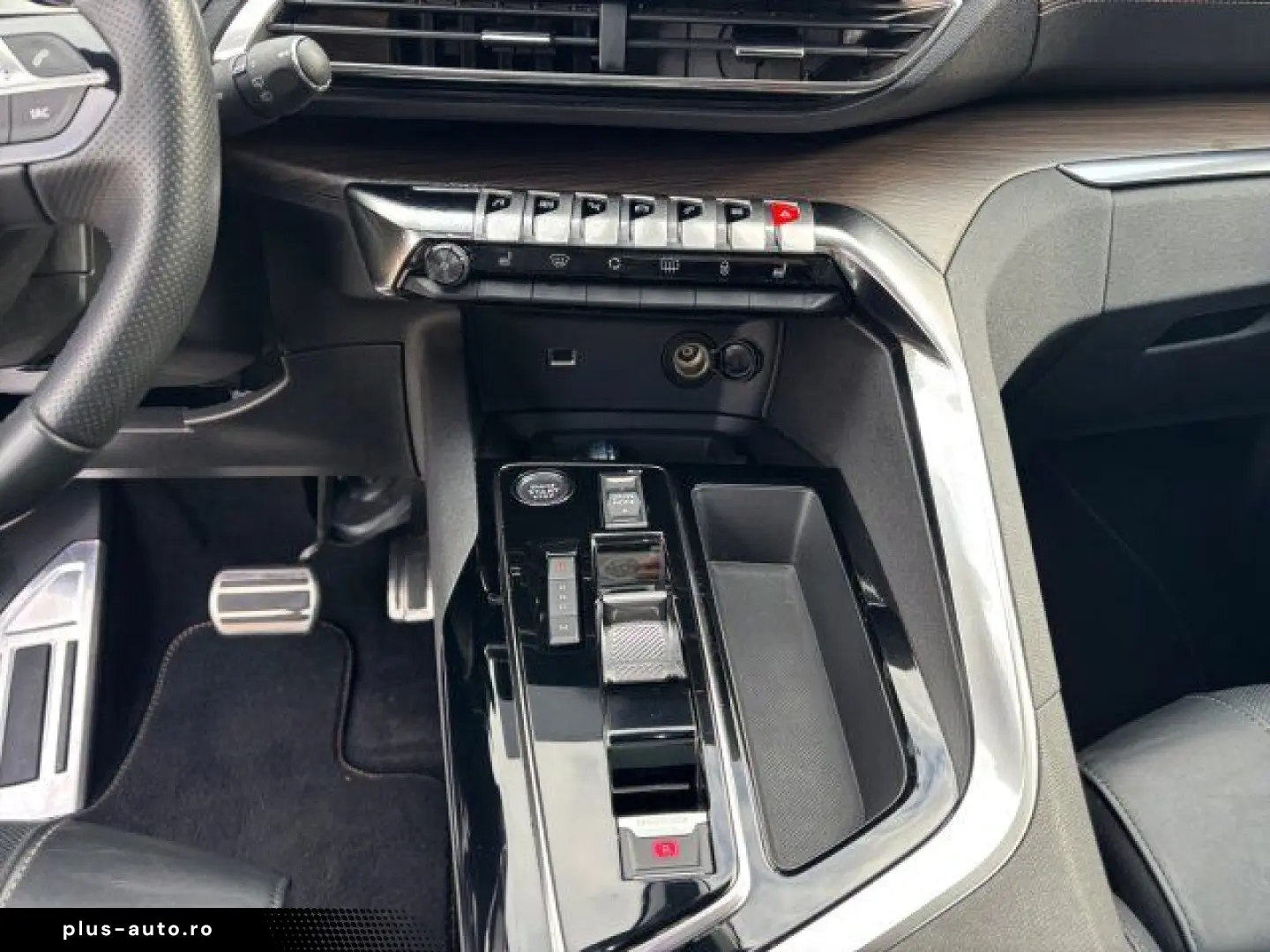 PEUGEOT 5008 GT BHDi 130 EAT8  Kamera LED Pano-Dach Navi