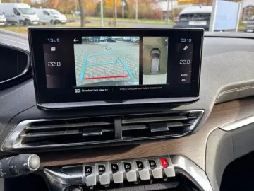 PEUGEOT 5008 GT BHDi 130 EAT8  Kamera LED Pano-Dach Navi