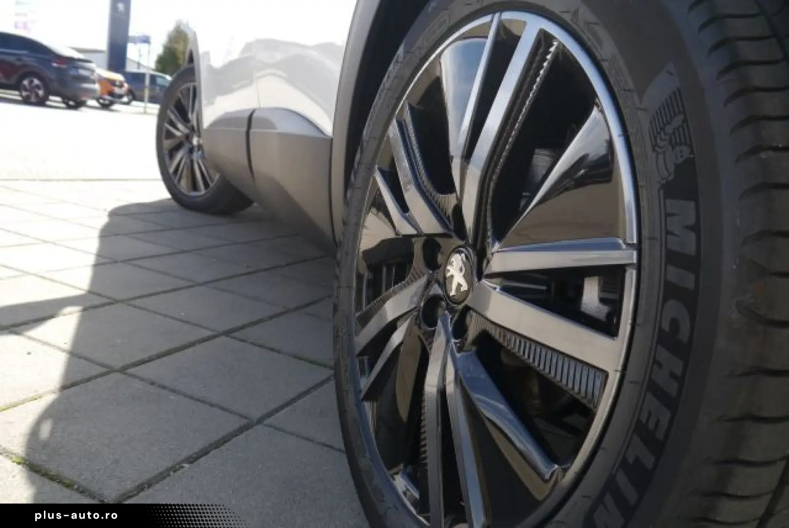 PEUGEOT 3008 Hybrid4 300 e-EAT8 GT AHK  Focal  SHZ  SD