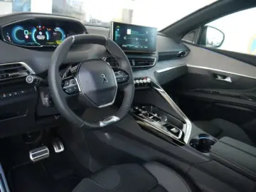 PEUGEOT 3008 Hybrid4 300 e-EAT8 GT AHK  Focal  SHZ  SD