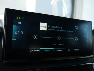 PEUGEOT 3008 Hybrid4 300 e-EAT8 GT AHK  Focal  SHZ  SD