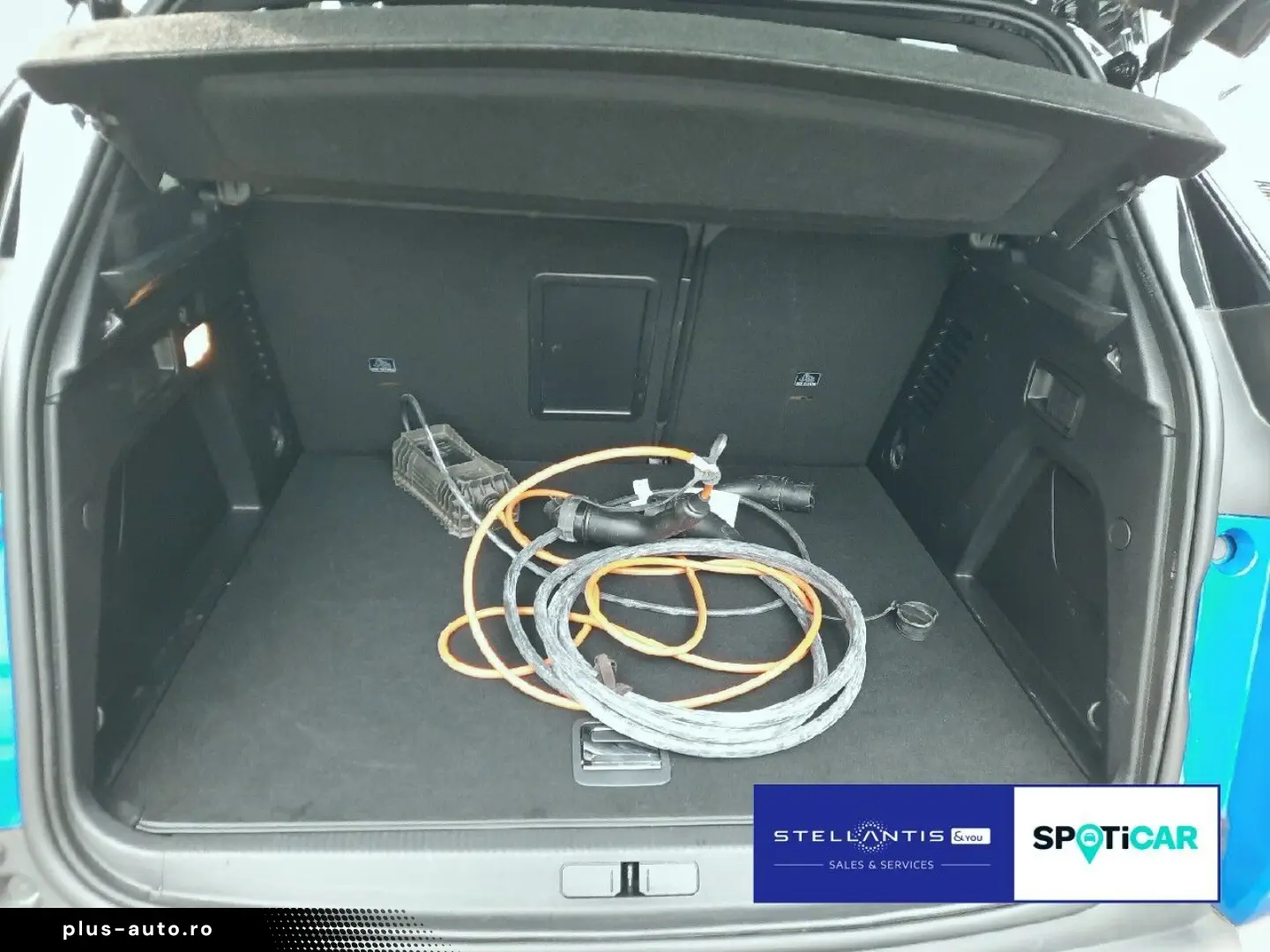 PEUGEOT 3008 GT Hybrid4 300 (Plug-In) Pano Leder AGR ACC