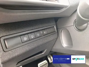 PEUGEOT 3008 GT Hybrid4 300 (Plug-In) Pano Leder AGR ACC