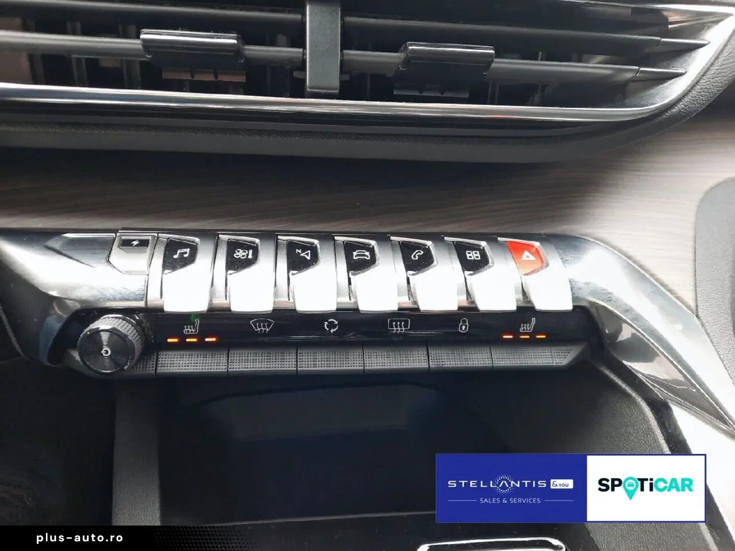 PEUGEOT 3008 GT Hybrid4 300 (Plug-In) Pano Leder AGR ACC