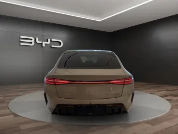 BYD Seal Excellence AWD Pano Soundsystem Wärmepumpe