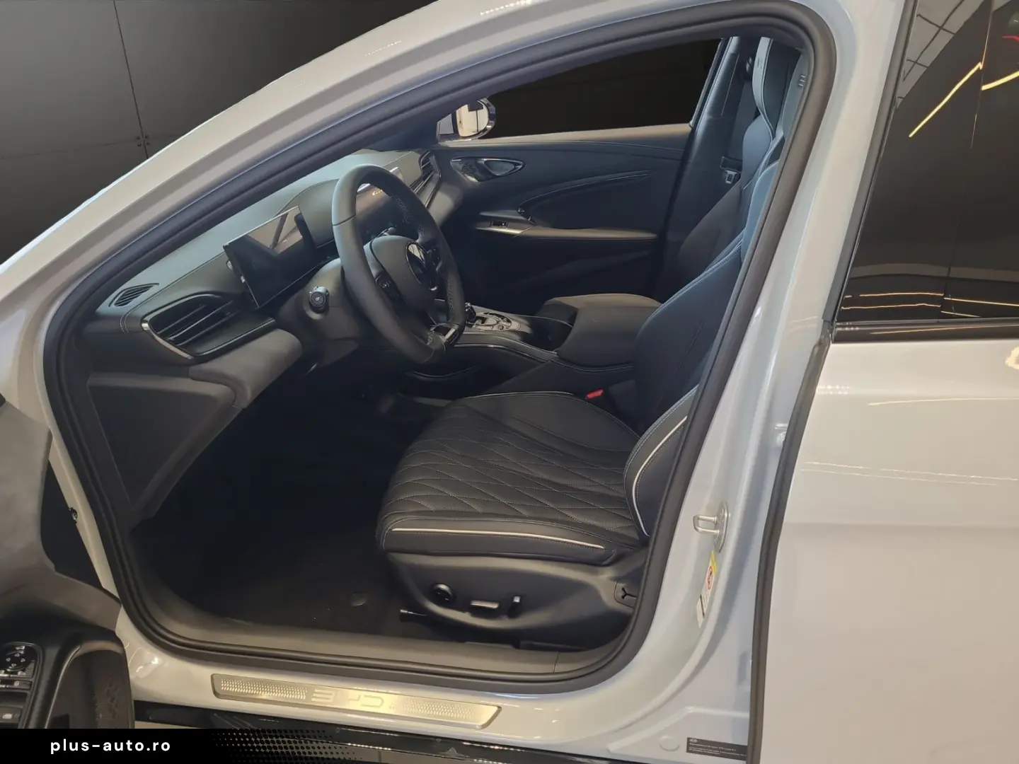 BYD Seal Excellence AWD Pano Soundsystem Wärmepumpe